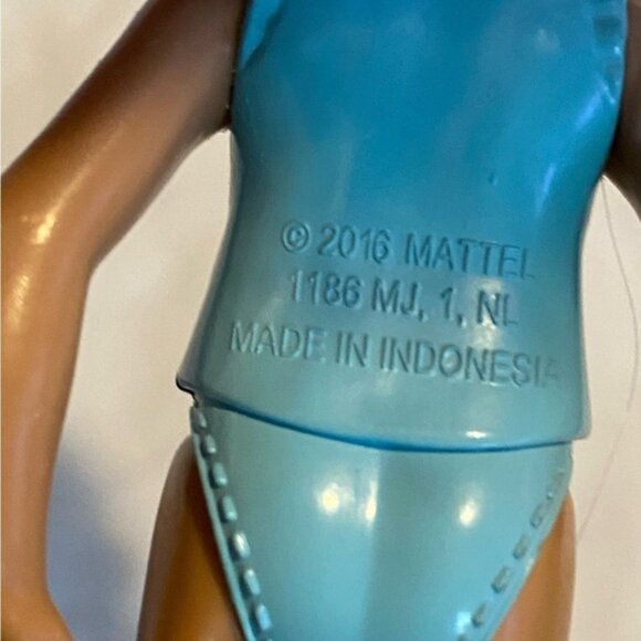 2016 Mattel Barbie Princess Dreamtopia Doll Blue Hair 5.5 inch - Picture 7 of 11